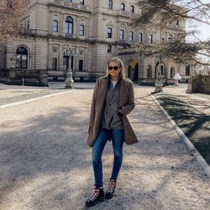 Meet your Posher, Ilana